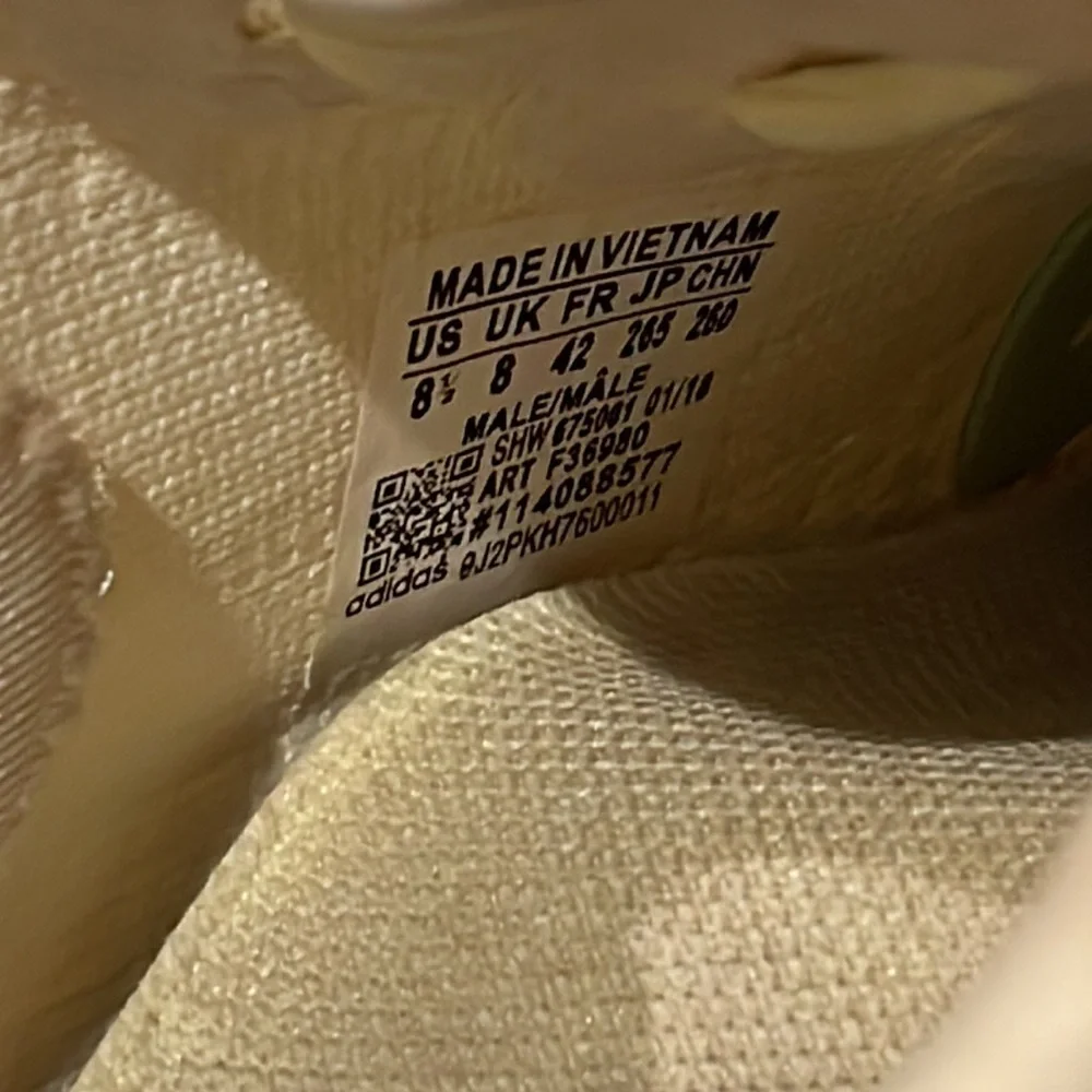 Yeezy Boost 350 “Butter” - Picture 8 of 9